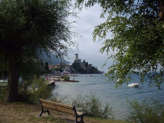 Malcesine da lontano